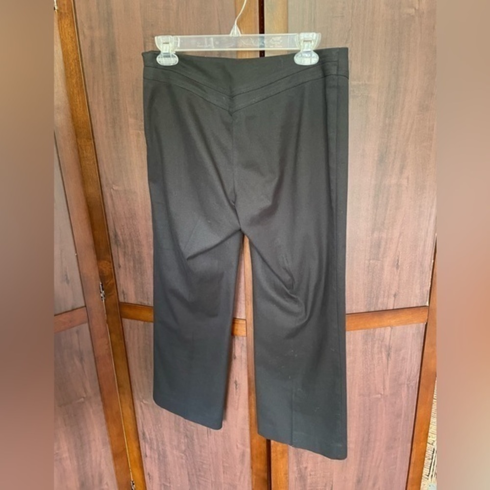 Trina Turk black cotton pants. Size 6 - Picture 6 of 8